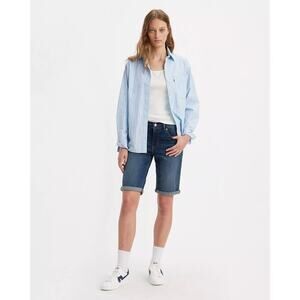 Levi’s signature CLASSIC BERMUDA WOMEN'S SHORTS